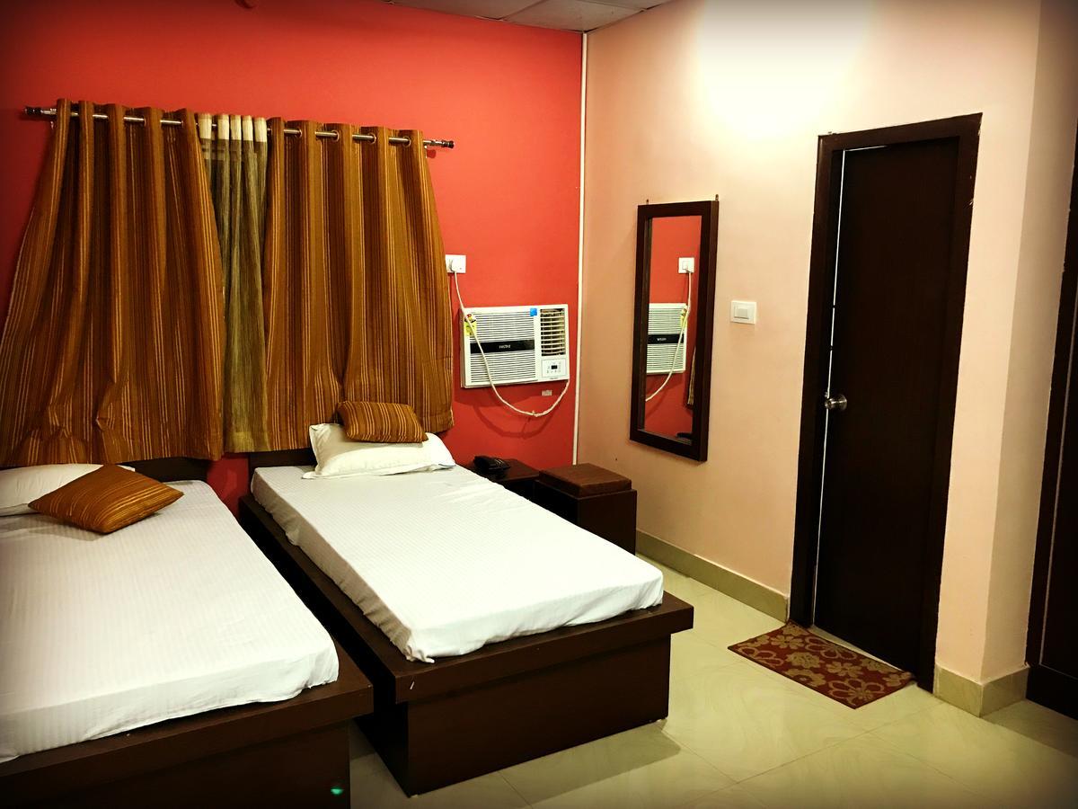 Sanskar Gardens Hotel Ranchi Esterno foto